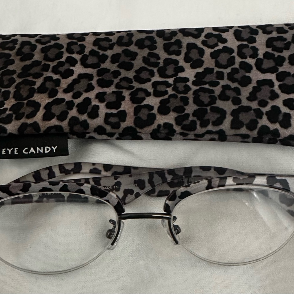 Eye Candy Silver and Black Leopard Readers 1.25